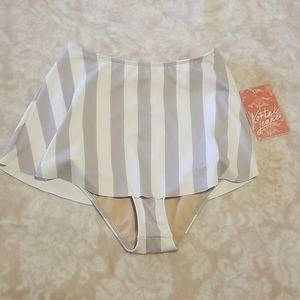 Kortni Jeane high waist skirt kids size 12/13